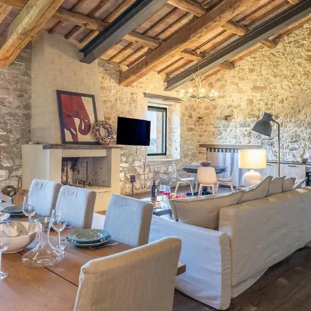 San Lorenzo - Luxury Monastery *