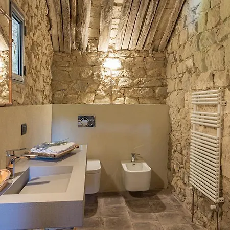 San Lorenzo - Luxury Monastery Villa Collazzone